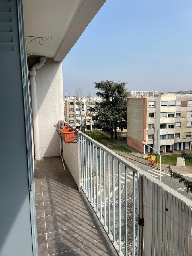 Le Parilly- Appartement 3 Chambres-Parc Parilly Bron Exteriér fotografie